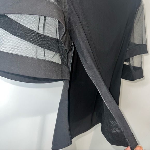 Gracia Black Mesh Bell Sleeve Blouse Size Small - Picture 5 of 10